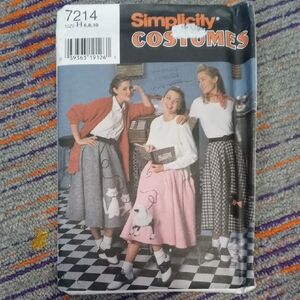 Simplicity Women's Pink and Black Skirt Pattern